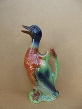 Ancien pichet en barbotine de