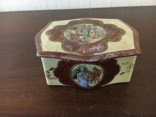 Boite porcelaine fin 19eme