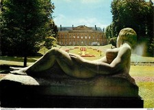 59 - Le Cateau - Palais Fénelon - Statue de femmes nue aux seins nus - Flamme Po
