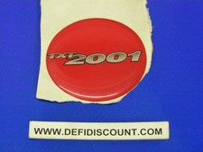 Autocollant adhésif rouge