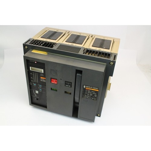 Merlin gerin m08 c - h2, d