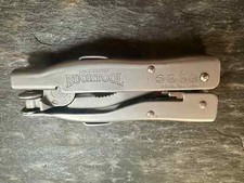 Bucktool 360 rare et introuvable en bonne condition pour son âge avec étui