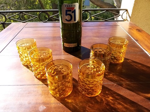Verres anciens a - 6, s.a