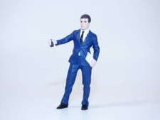 FIGURINE vendeur de voiture -