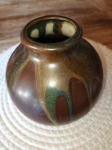 Joli vase leon pointu gres - -joli,