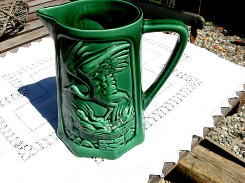 Pot pichet barbotine ancien