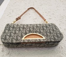 Sac A main pochette Christian