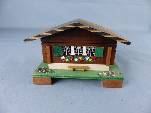 Vintage chalet boite musique - chalet,