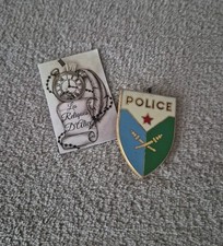 Insigne / pucelle police de Djibouti marque B.S