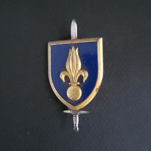 Insigne militaire école - insigne,
