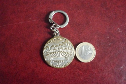Porte cle metal tunnel du - , /