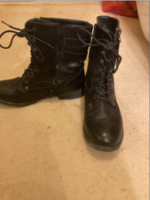 Bottines noir boucles fermeture p.40 G one