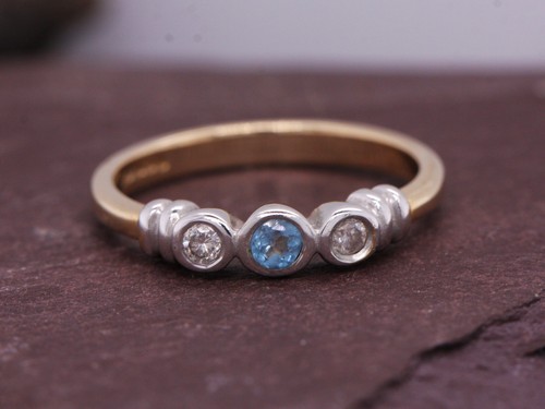 9ct jaune topaze - bleu, et