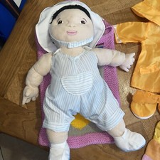 Poupée poupon asiatique IKEA