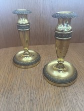 paire de bougeoir en laiton doré Style Louis XVI