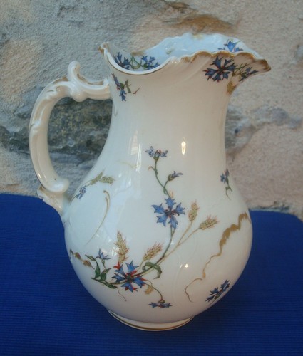 V59 rare pichet porcelaine - v59,
