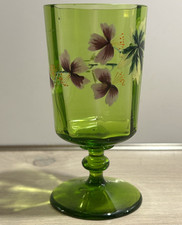 Verre à pied ancien facetté émaillé fleurs Nancy verre Legras ?