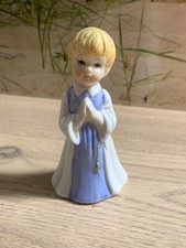 Petit Garçon qui prie Sujet communion baptême 