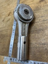 N. 742 outil ancien Cliquet