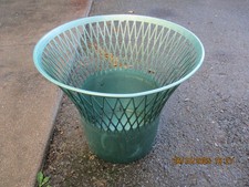 ancienne poubelle de bureaux