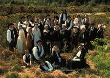 Begard - Groupe folklorique en costume du Trégor