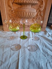 5  verres a pied petit modèle
