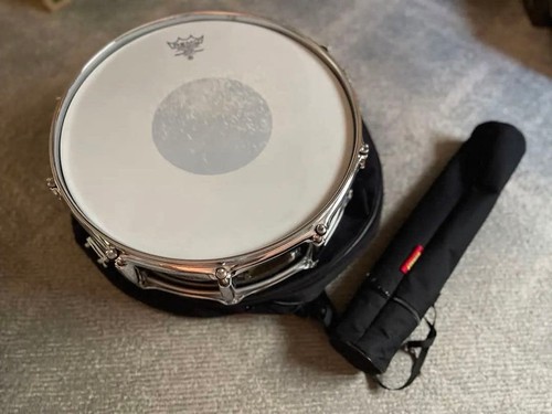 Pearl chad smith signature - pearl,
