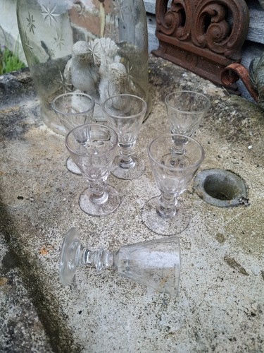 Lot anciens petits - anciens, verres