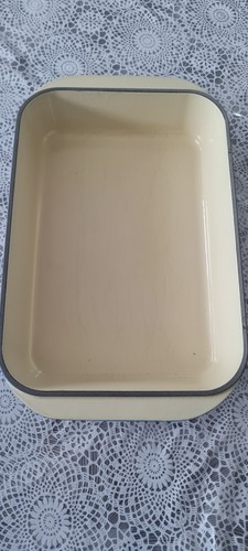 Plat creuset en fonte - plat,