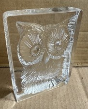 Hiboux. Presse Papier en Cristal signé DAUM France