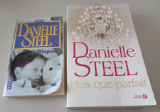 Lot de deux livres Danielle STEEL format pocket et broché (N°3920S)