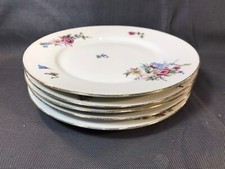 Lot 5 assiettes en porcelaine