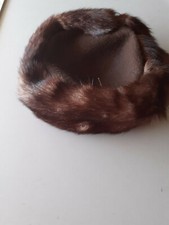 Toque, tour en fourrure