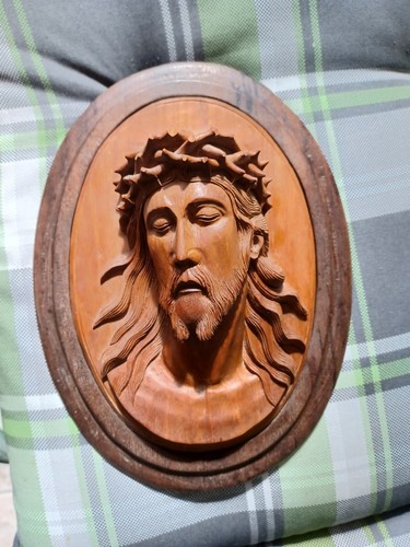 Tête christ bois - du,