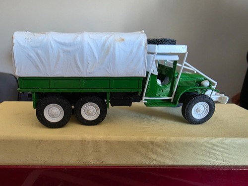 Modèle réduit camion sibur - modèle,