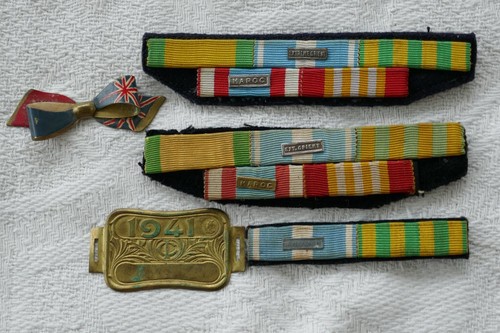 Médailles placard militaire - médailles,