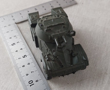 Ancienne auto mitrailleuse en