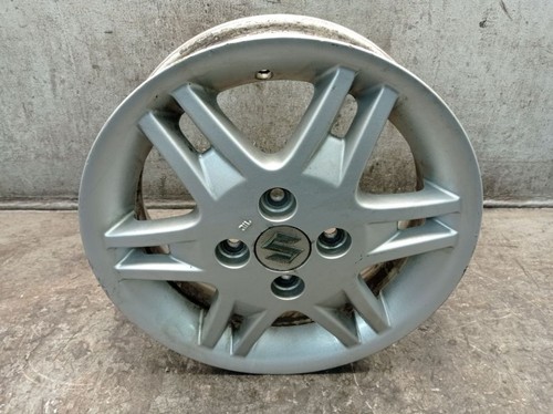 Suzuki voiture jante - r+,