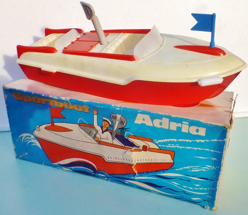 Bateau moteur mécanique - moteur,