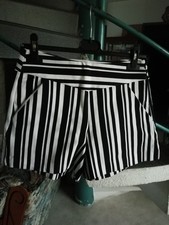 Short rayures noir blanc - rayures, et