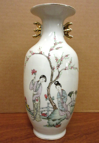 Signed chinese porcelain vase - signed,