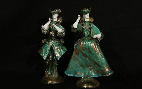 Paire personnages verre - en,