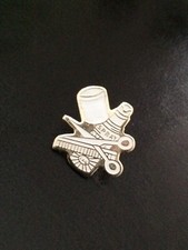 Pin's accessoires salon de coiffure - ciseaux/laque/spray