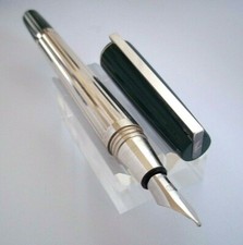 MAGNIFIQUE STYLO PLUME ST