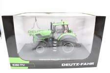UNIVERSAL HOBBIES - TRACTEUR DEUTZ-FAHR 8280 TTV AGROTRON DE 2020 - 1/32 -