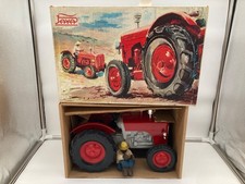 Tracteur Paya en très bon état en boîte voir photos