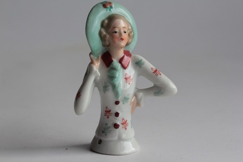 Demi figurine porcelaine femme - figurine,