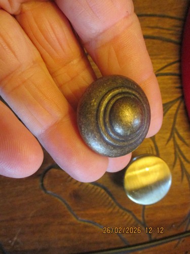 Ancien petit bouton - petit,
