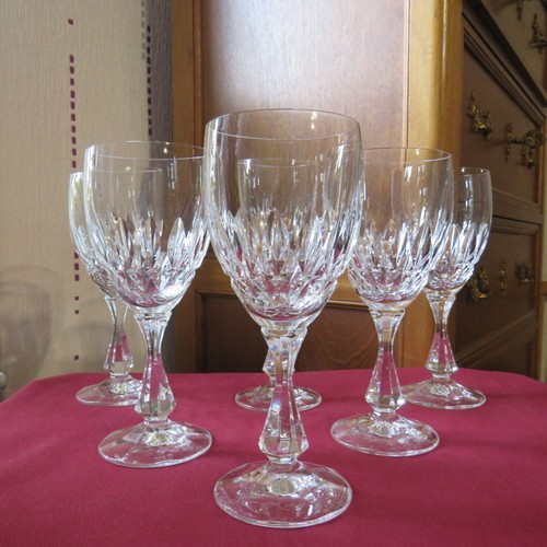 Verres eau en - à, cristal