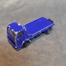 Petite voiture miniature